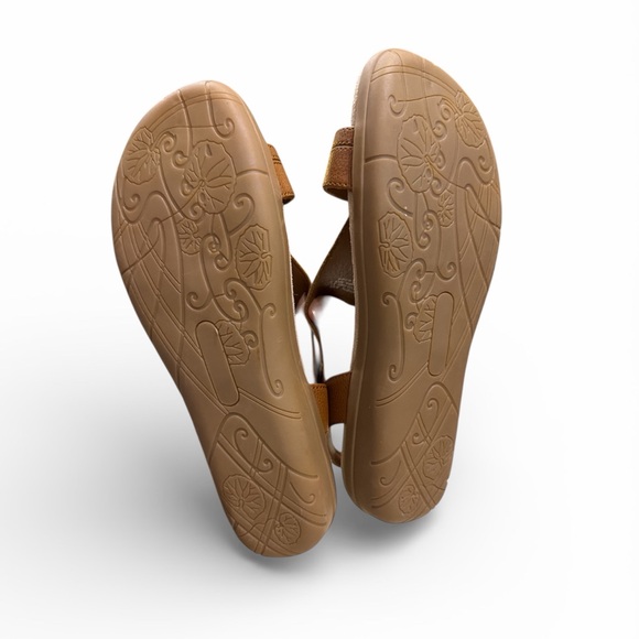 Baretraps brown sandals. - Picture 6 of 7